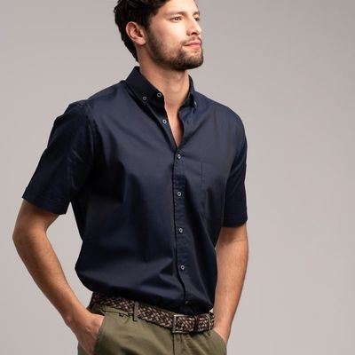 Camicia uomo manica corta tinta unita vestibilit&agrave; REGULAR FIT